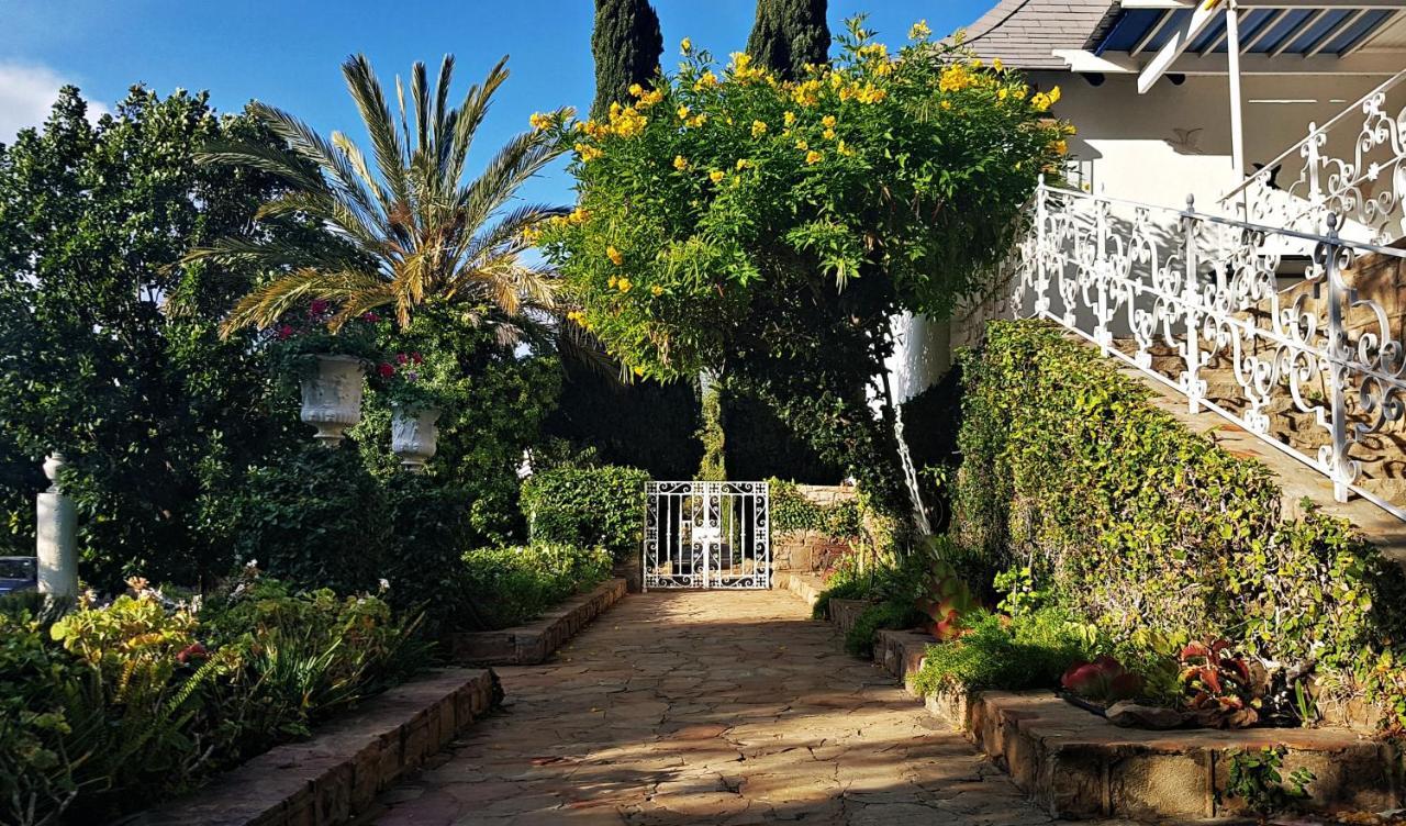 Montagu Little Sanctuary - Hot Spring Access At Reduced Price Apartman Kültér fotó